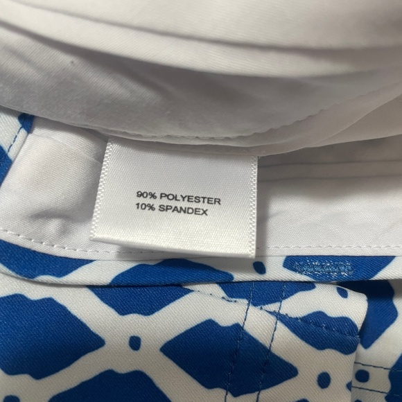 Peter Millar 8 Ladies Wicking Blue White Print Pocket Shorts Missing back Button - Picture 4 of 7